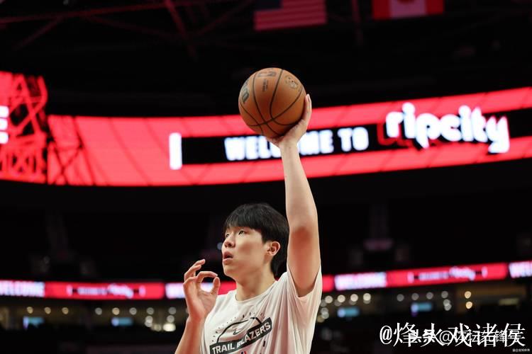 杨瀚森22分7篮板3助攻1抢断2盖帽 混音队大胜蓝队