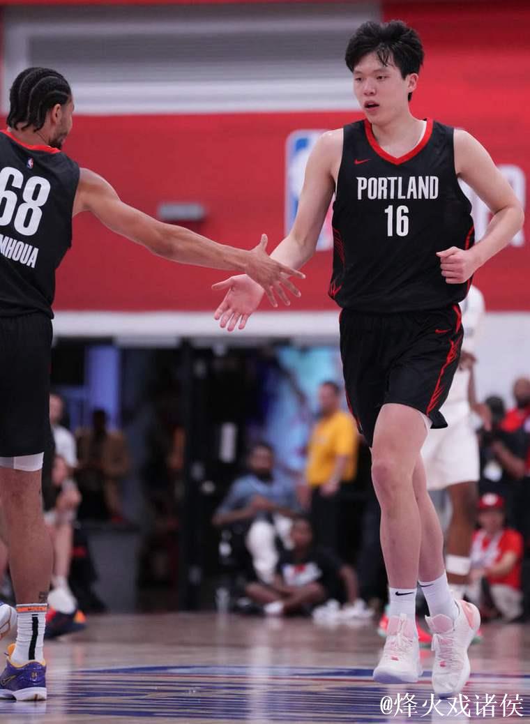 杨瀚森10分钟送1助攻 开拓者击败独行侠